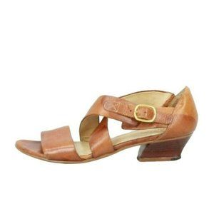 Elegant Tan Leather Sandals